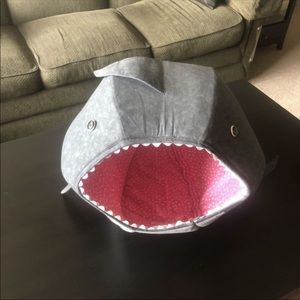 The CatBall Shark Bed